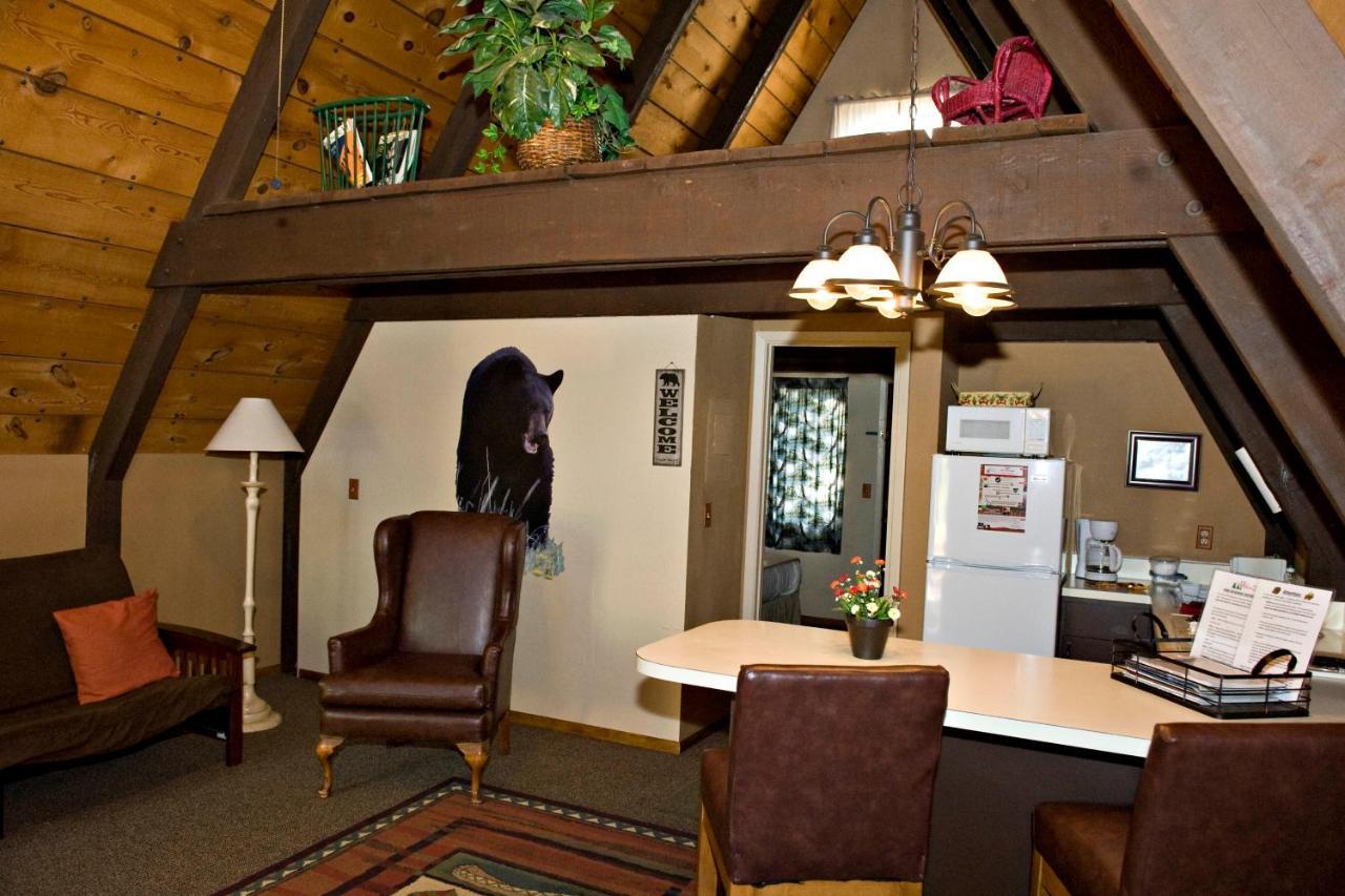 Cabins On Strawberry Hill Hotell Pine Eksteriør bilde